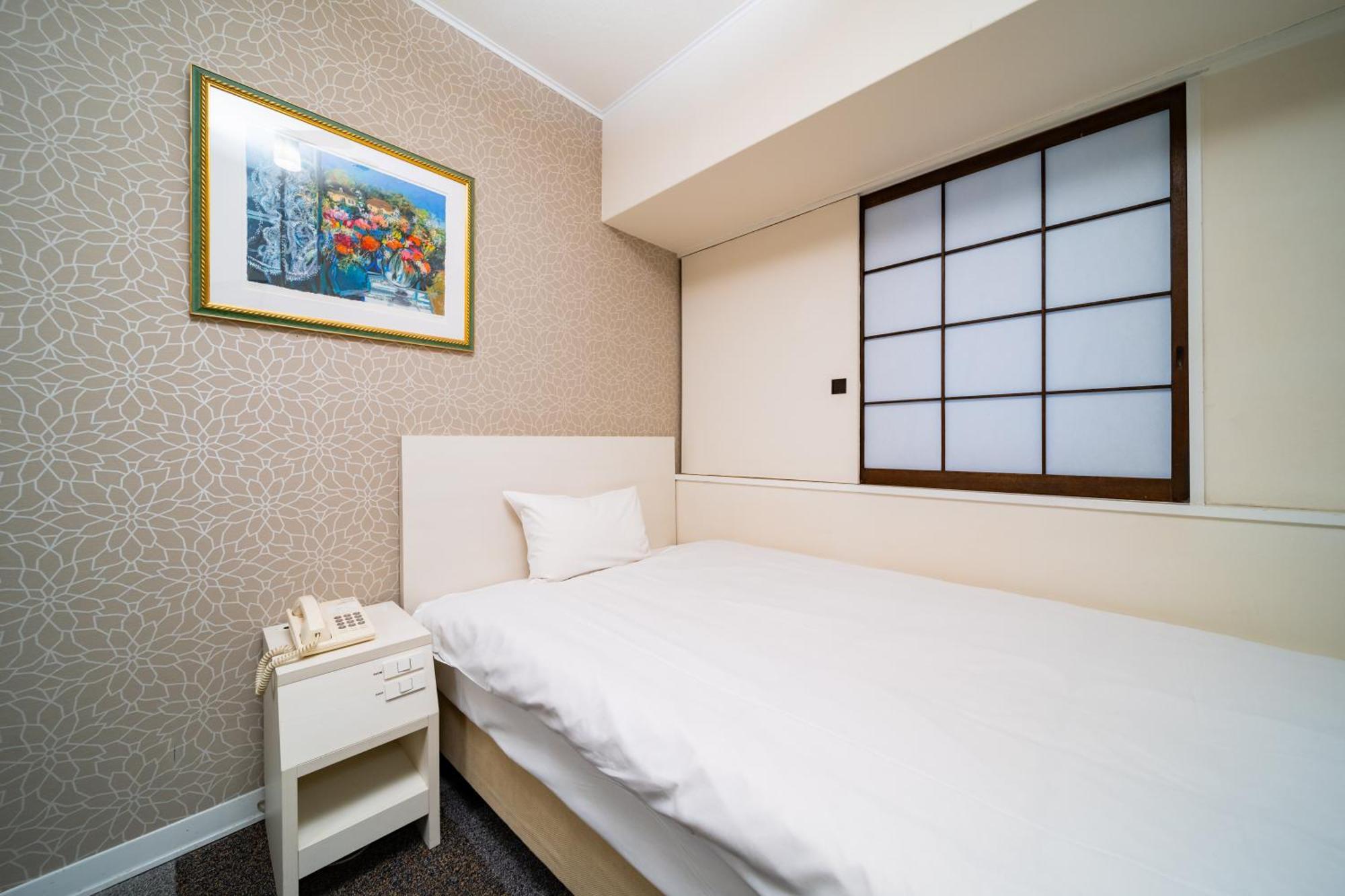 New Osaka Hotel Exterior photo